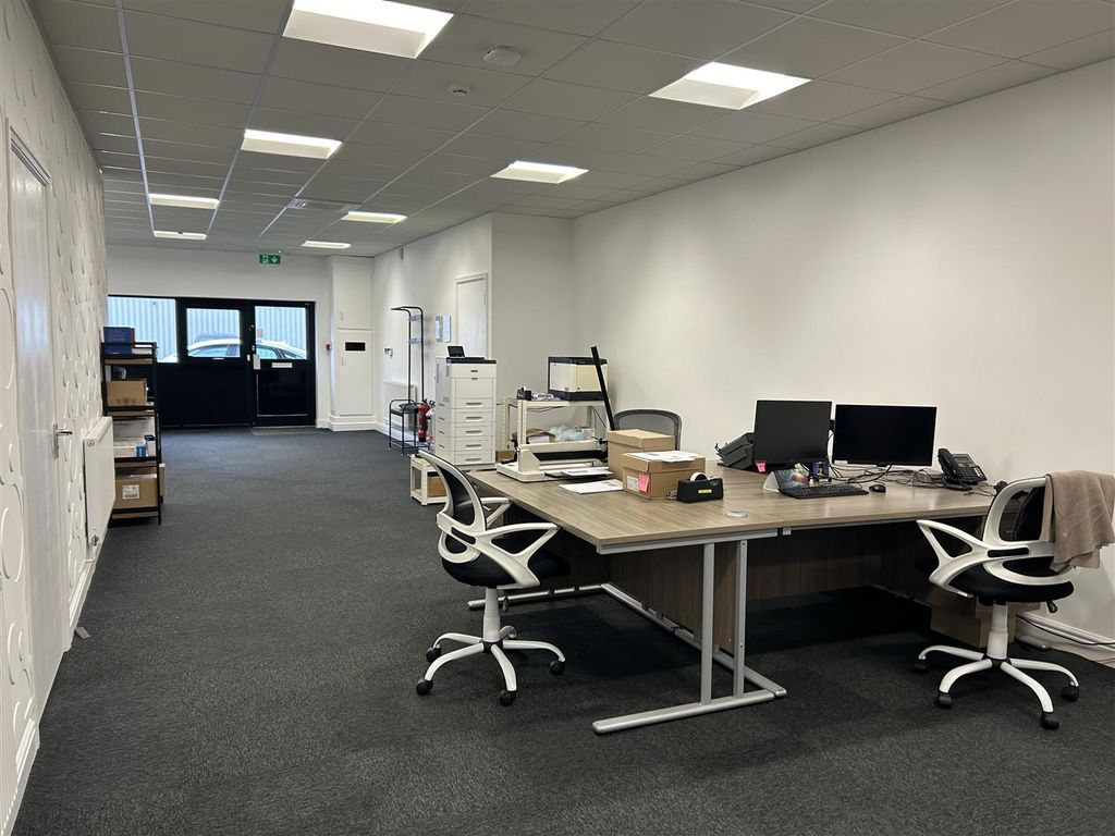 Property photo 2 of 14 Img_2474.Jpg