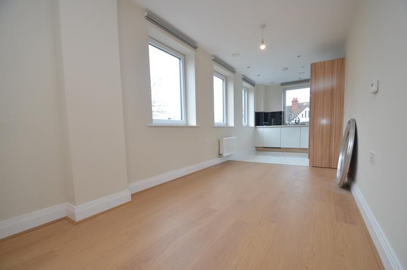 Property photo 2 of 5 Kitchen/Lounge