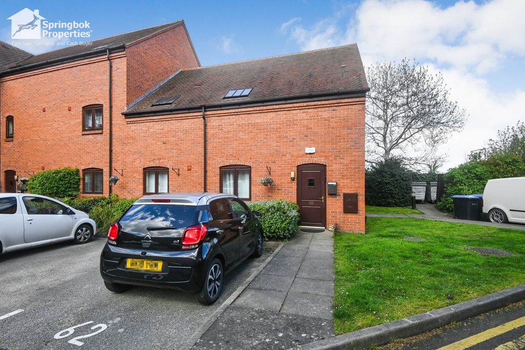 Property photo 1 of 10 Front View