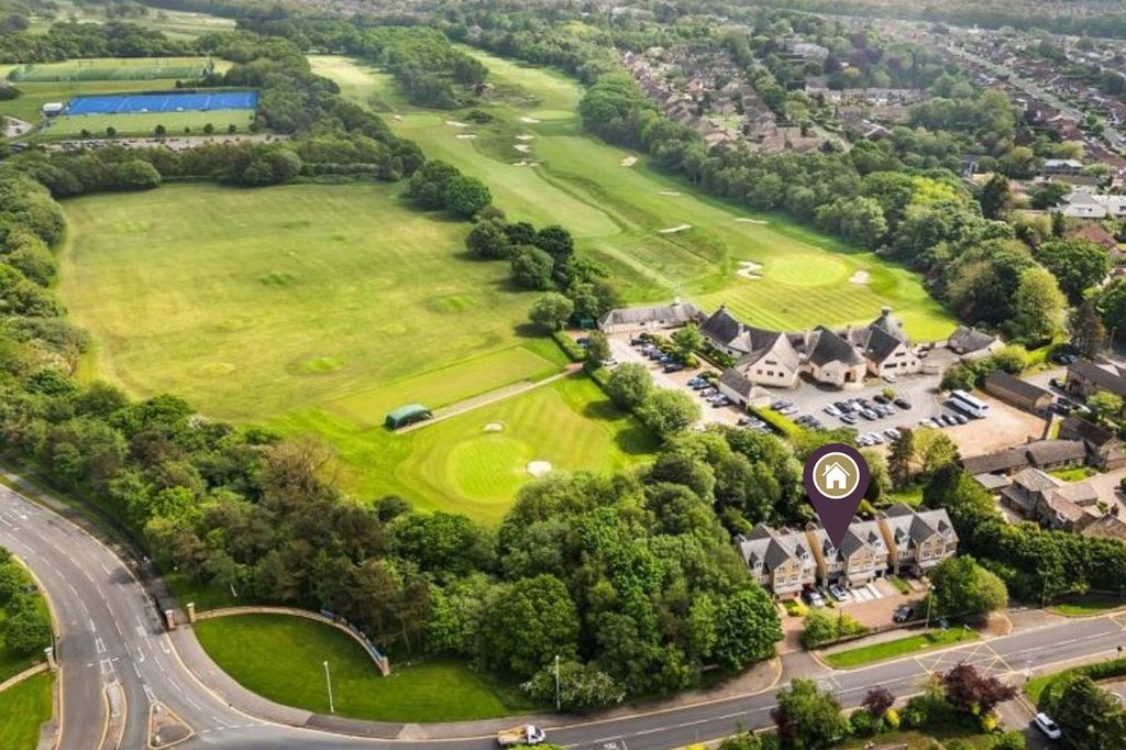 Property photo 3 of 21