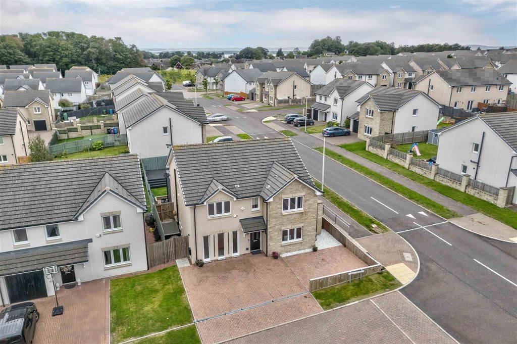 Property photo 3 of 56 1 Angus Crescent Monifieth-59.Jpg