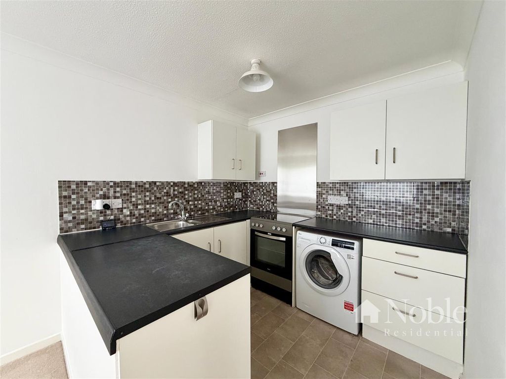 Property photo 2 of 12 Kitchen/Diner