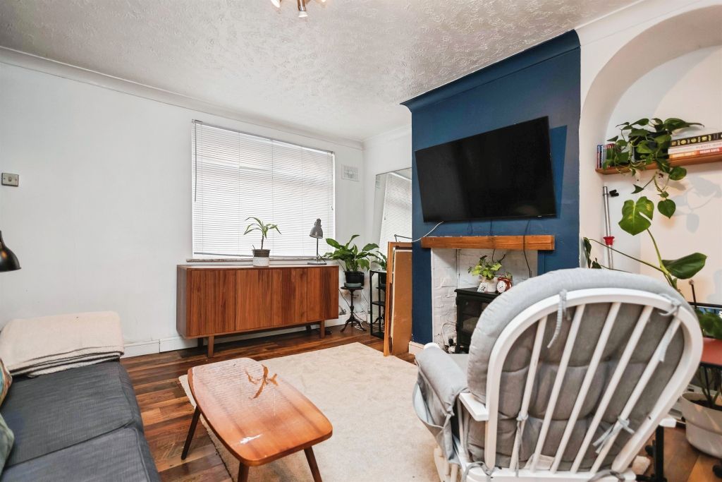 Property photo 3 of 41