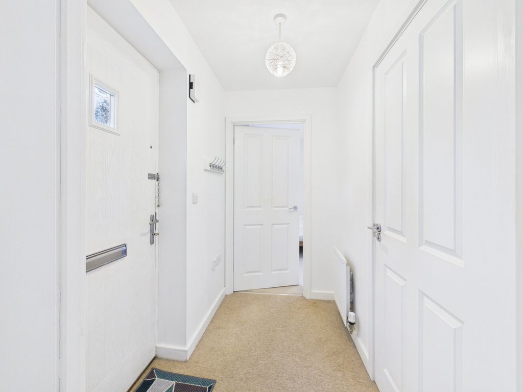 Property photo 3 of 13 Hall