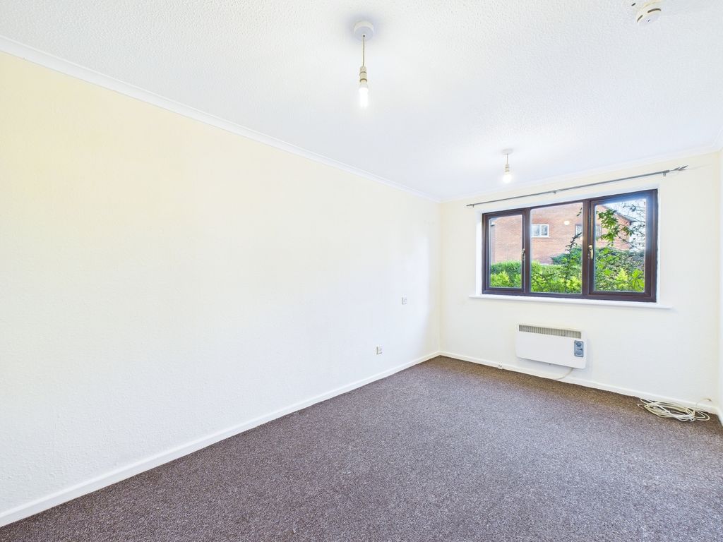 Property photo 3 of 4 Cam01909G0-Pr0426-Still003