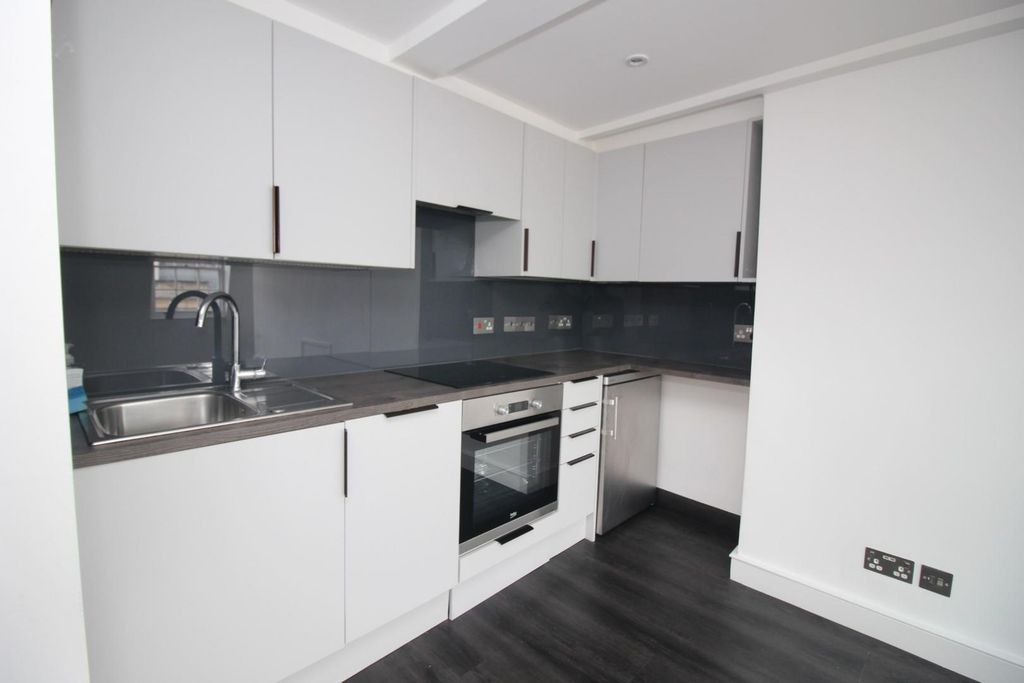 Property photo 3 of 11 Img_0965.Jpg