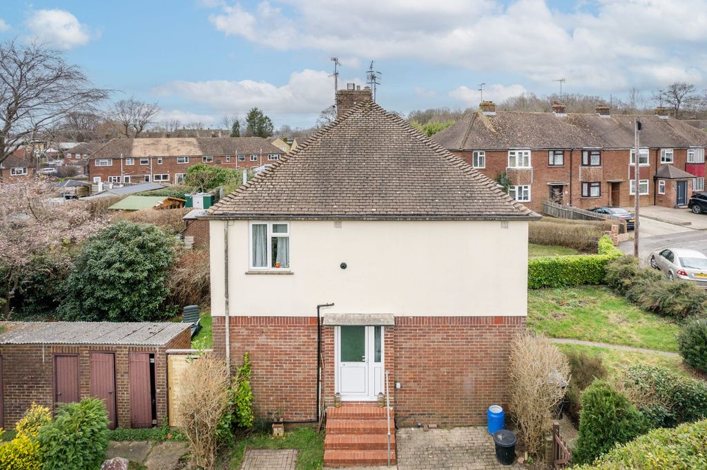 Property photo 1 of 6