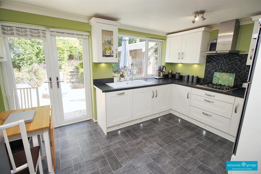 Property photo 2 of 16 Kitchen