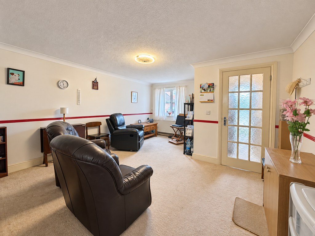 Property photo 2 of 9