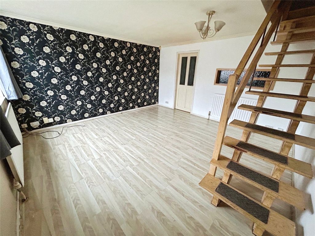 Property photo 3 of 13 Picture No. 18