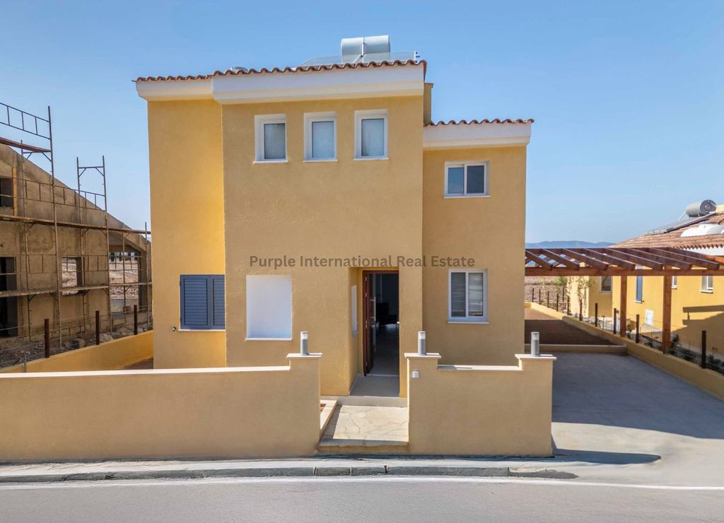 Property photo 1 of 5