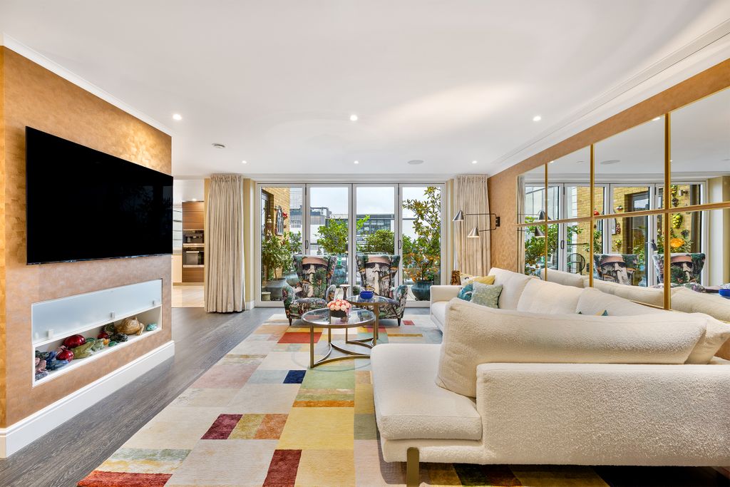 Property photo 1 of 26