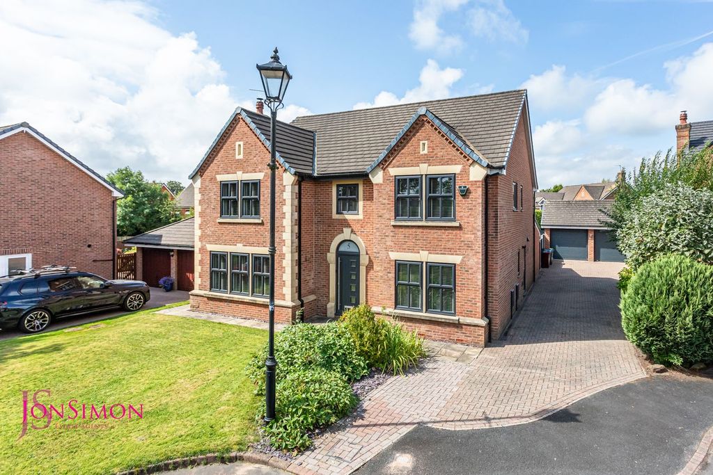 Property photo 1 of 62