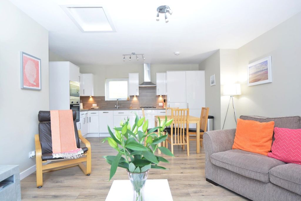 Property photo 3 of 21 2722514