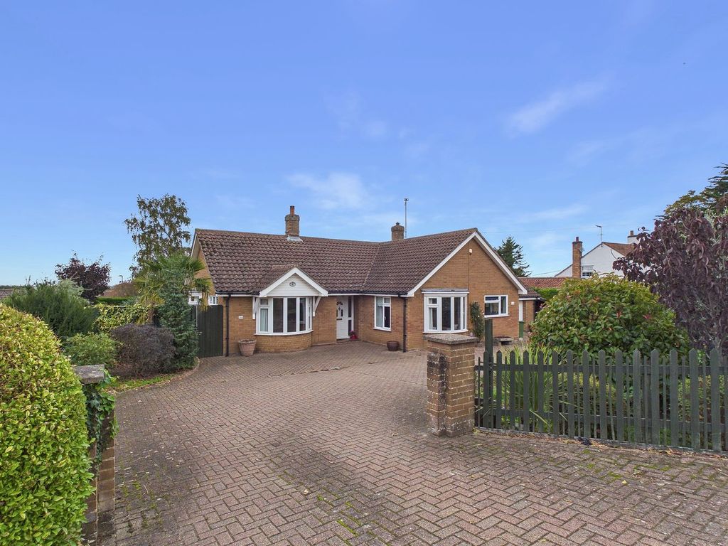 Property photo 1 of 27