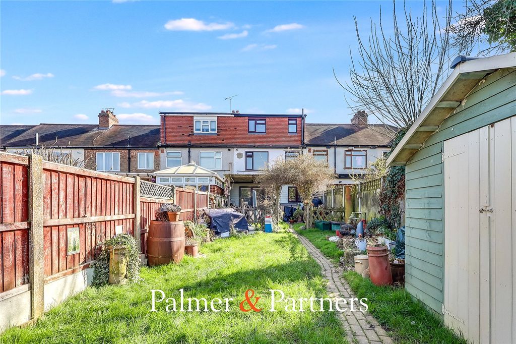 Property photo 2 of 23 Picture No. 29