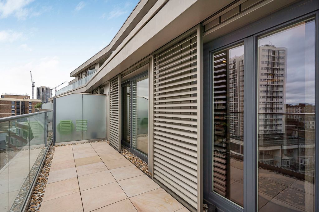 Property photo 3 of 46 Balcony