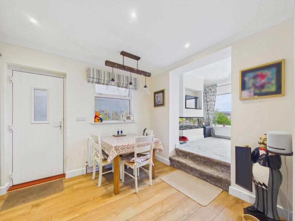 Property photo 3 of 24