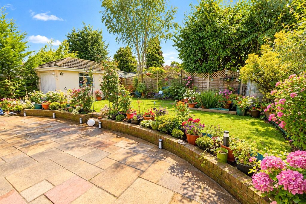 Property photo 2 of 15 Picture No. 06