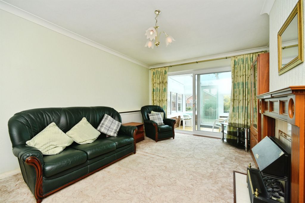 Property photo 3 of 16