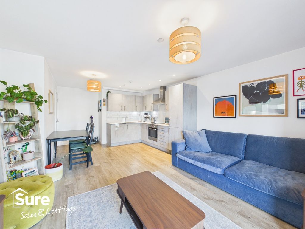 Property photo 2 of 28 5096143