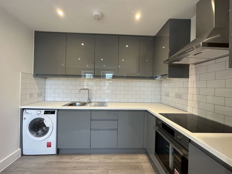 Property photo 1 of 12 Photo 4