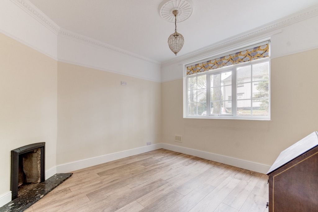 Property photo 2 of 24 Picture No. 14