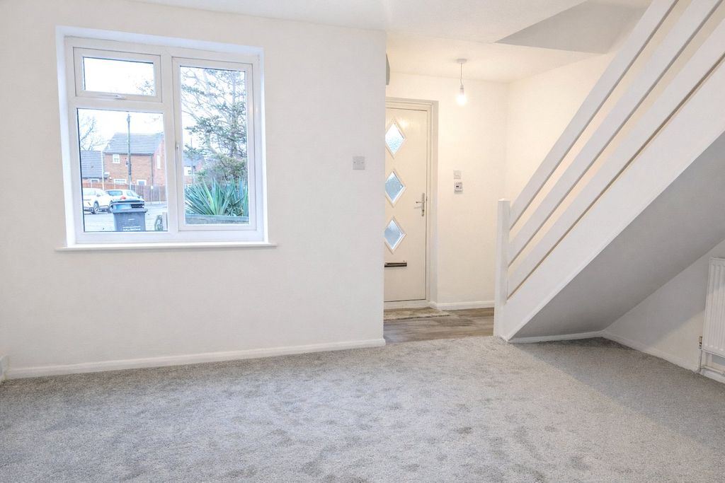 Property photo 3 of 12 Picture No. 11