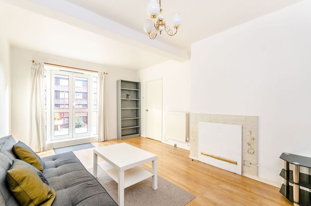 Property photo 1 of 8