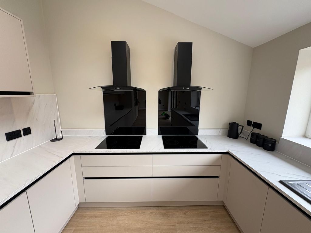 Property photo 3 of 15 Photo 3