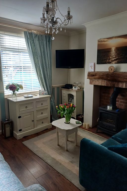 Property photo 2 of 17