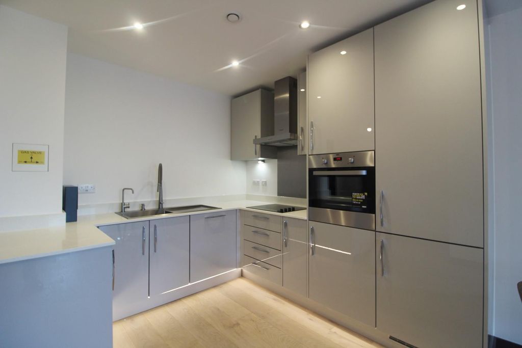 Property photo 3 of 5 Kitchen