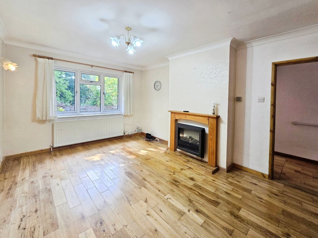 Property photo 3 of 17 Pbox-Img.Jpg