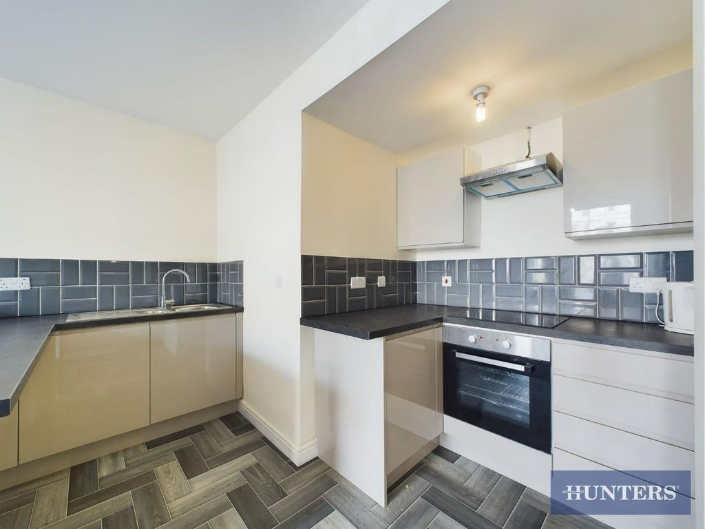 Property photo 2 of 8 Cam01984G0-Pr0157-Still003.Jpg