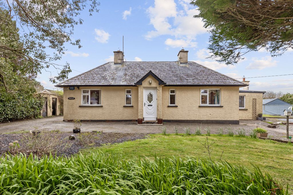 Property photo 1 of 24