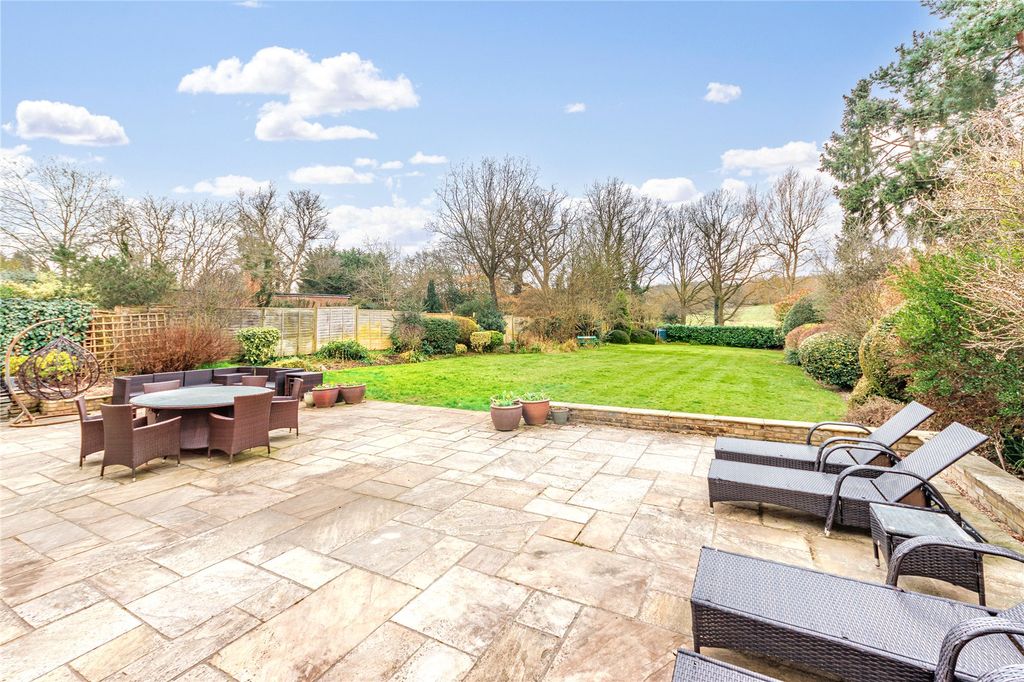 Property photo 2 of 34 Picture No. 51