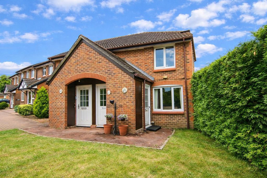 Property photo 2 of 11