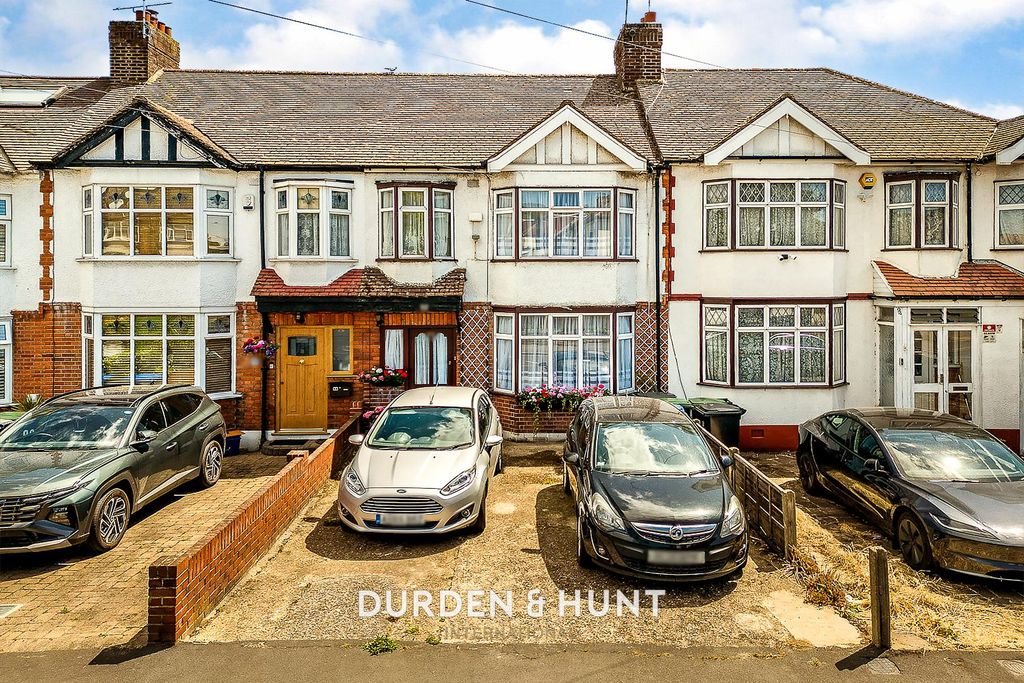 Property photo 1 of 17 Buckhurstm-3.1.Jpg