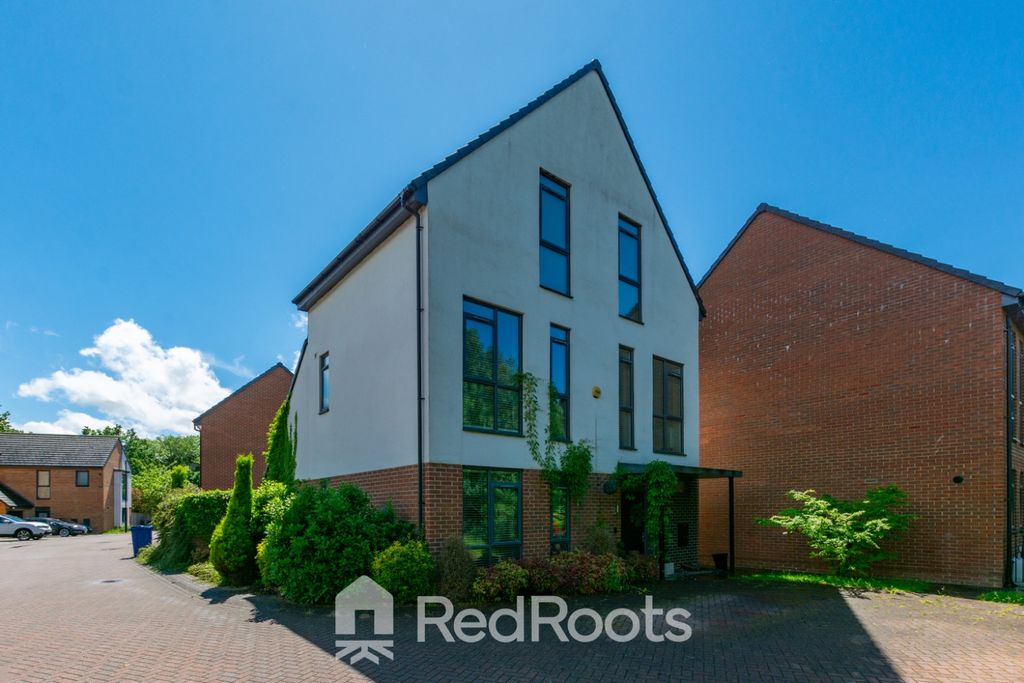 Property photo 1 of 33 5068110