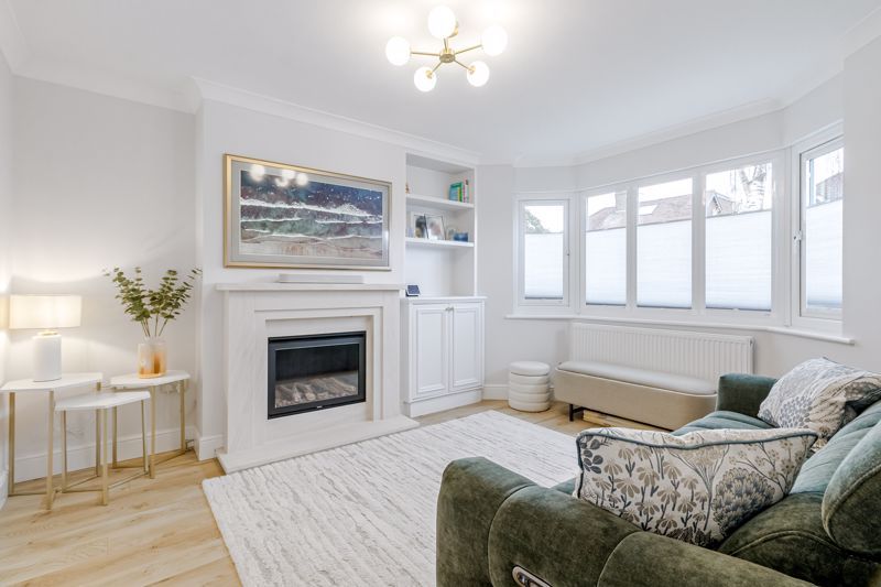 Property photo 3 of 23 Ivy Gate