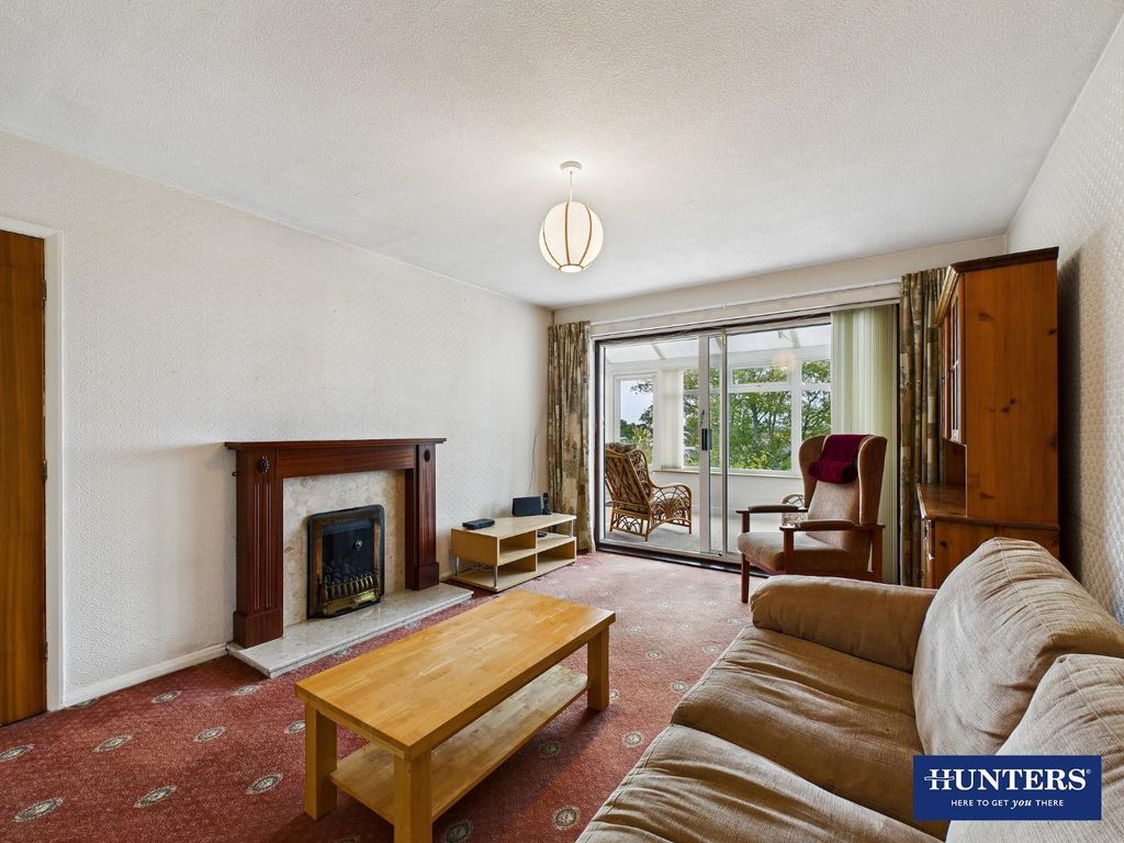 Property photo 2 of 19 Living Room