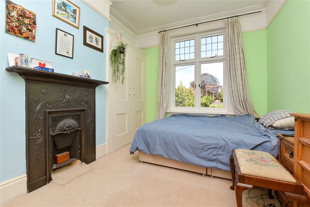 Property photo 2 of 10 Bedroom 1