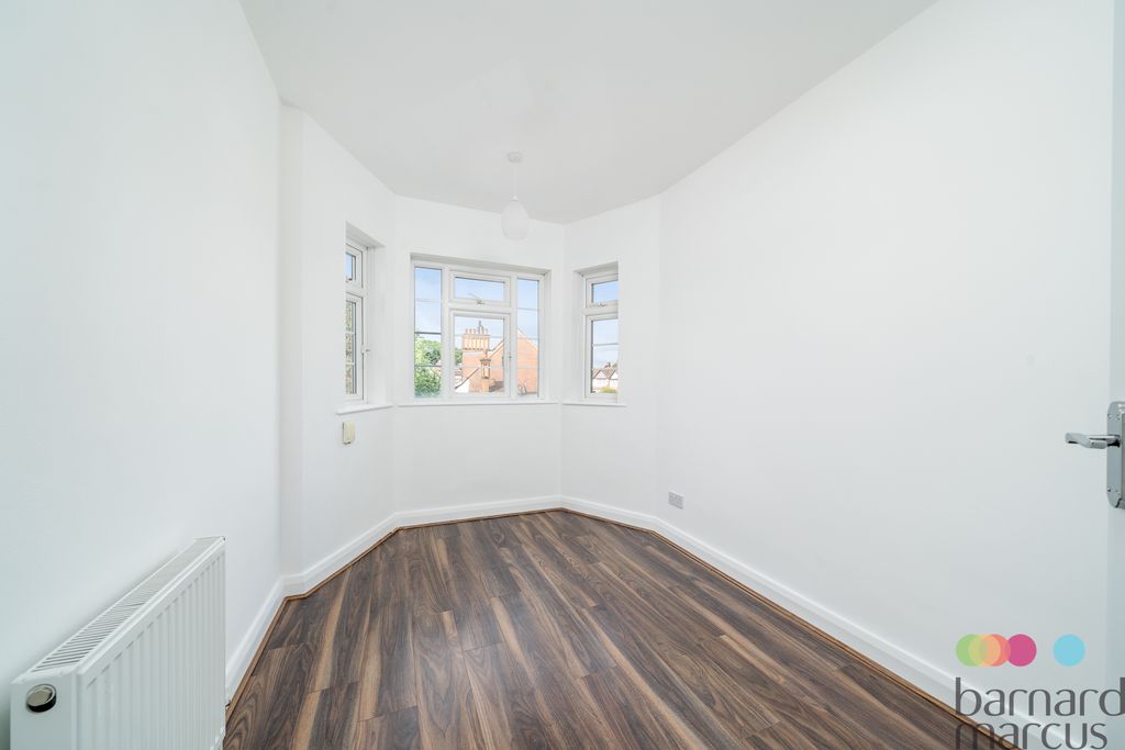 Property photo 3 of 10 Image