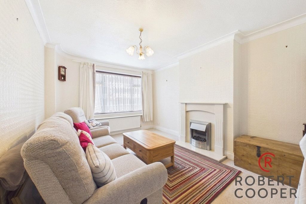 Property photo 2 of 12 Picture No. 02