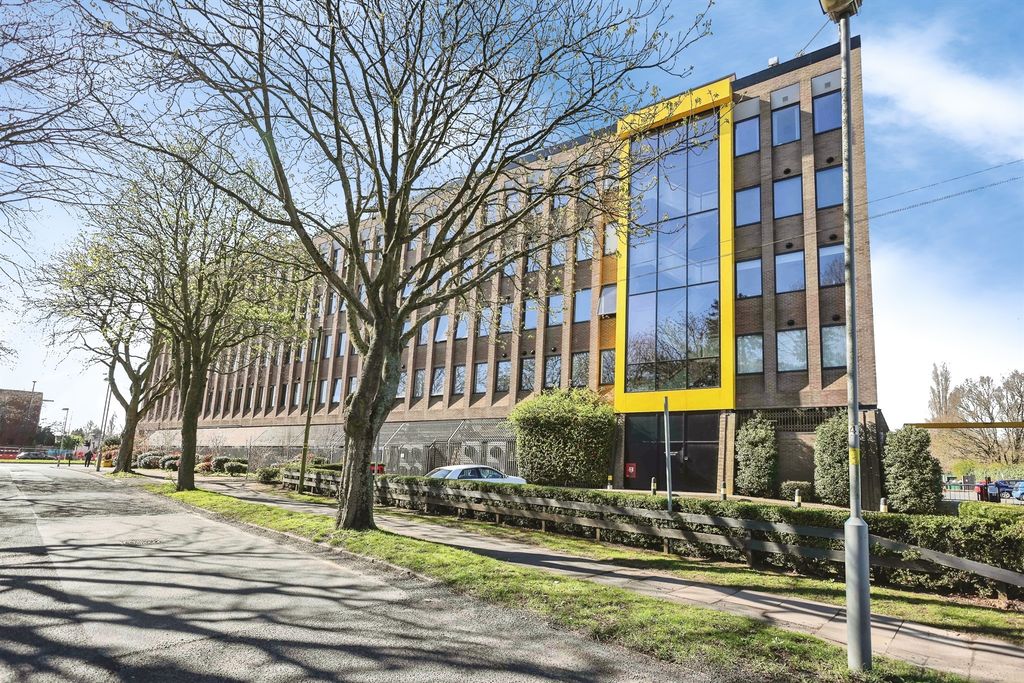 Property photo 1 of 10