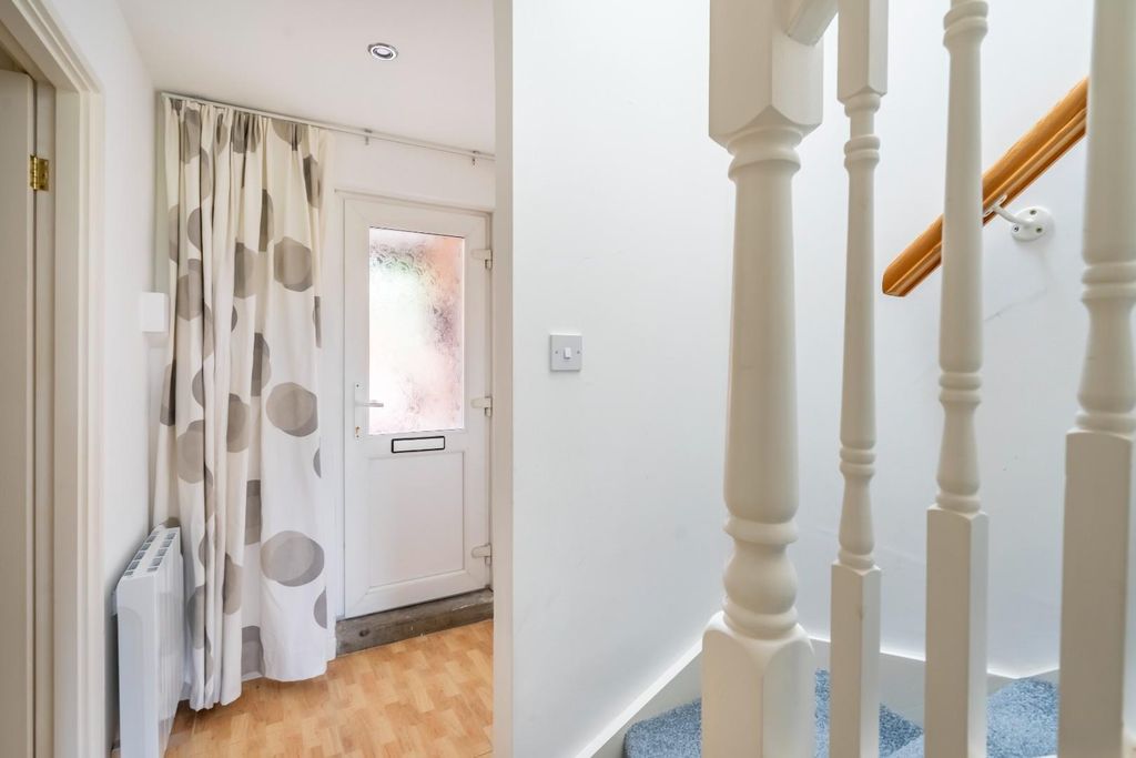 Property photo 2 of 14 8Pc-7.Jpg