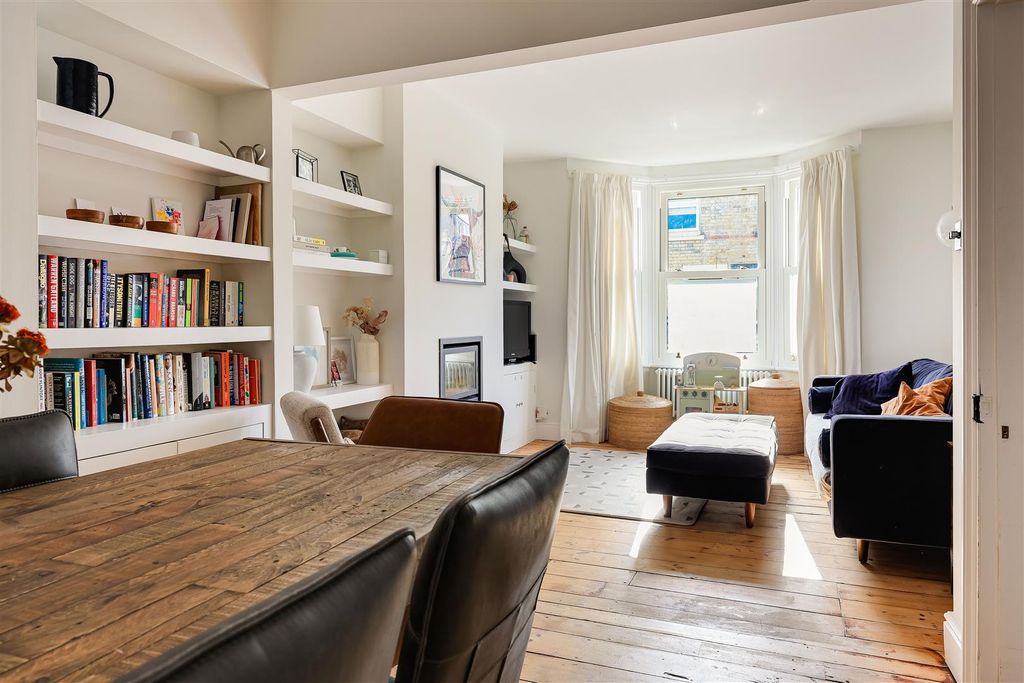 Property photo 3 of 16 Img (15).Jpg