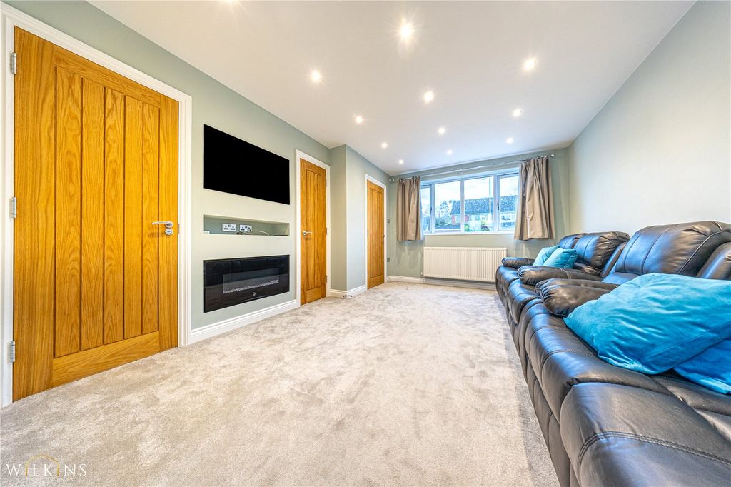 Property photo 3 of 30 Picture No. 02