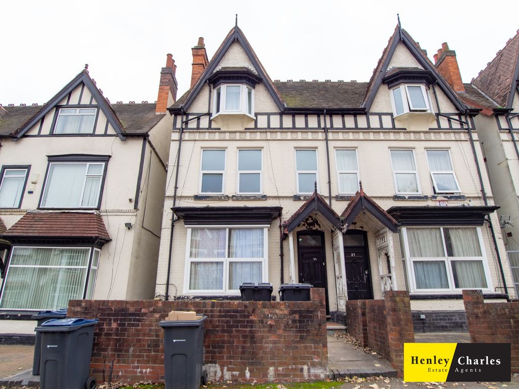 Property photo 1 of 4 Front