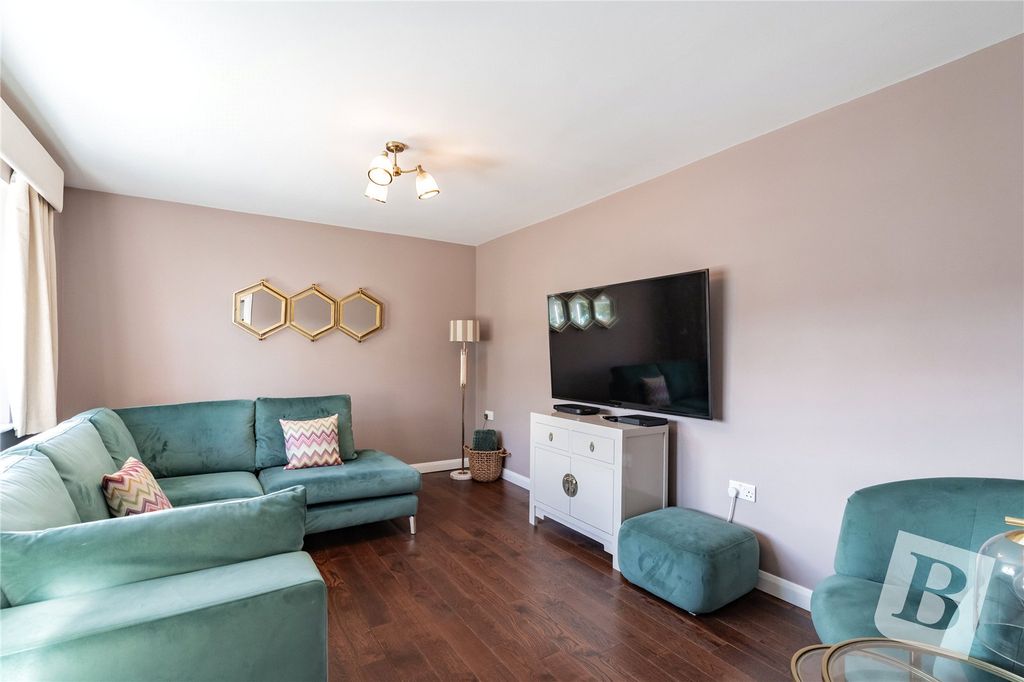 Property photo 3 of 15 Living Room